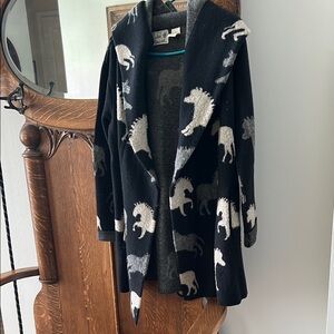 Anthropologie field of flowers horse detailed sweater coat with hood